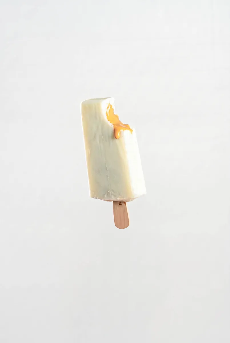 Paleta Gourmet de Coco com Doce de Leite
